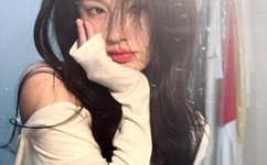 商家赶尸式游街宣传吓坏路人